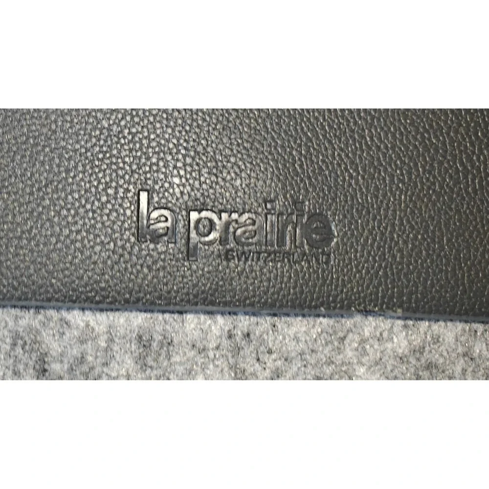 NWOT La Prairie Gray Magnetic Faux Leather Flap Cosmetic Makeup Clutch Pouch Bag